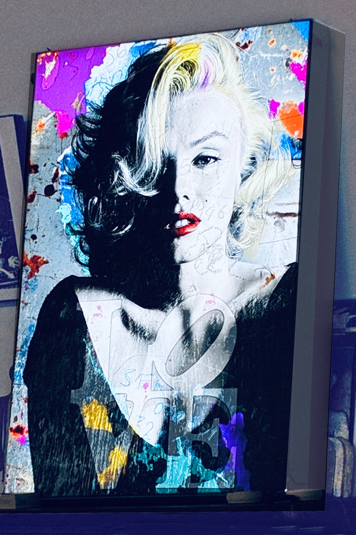 Marilyn blue